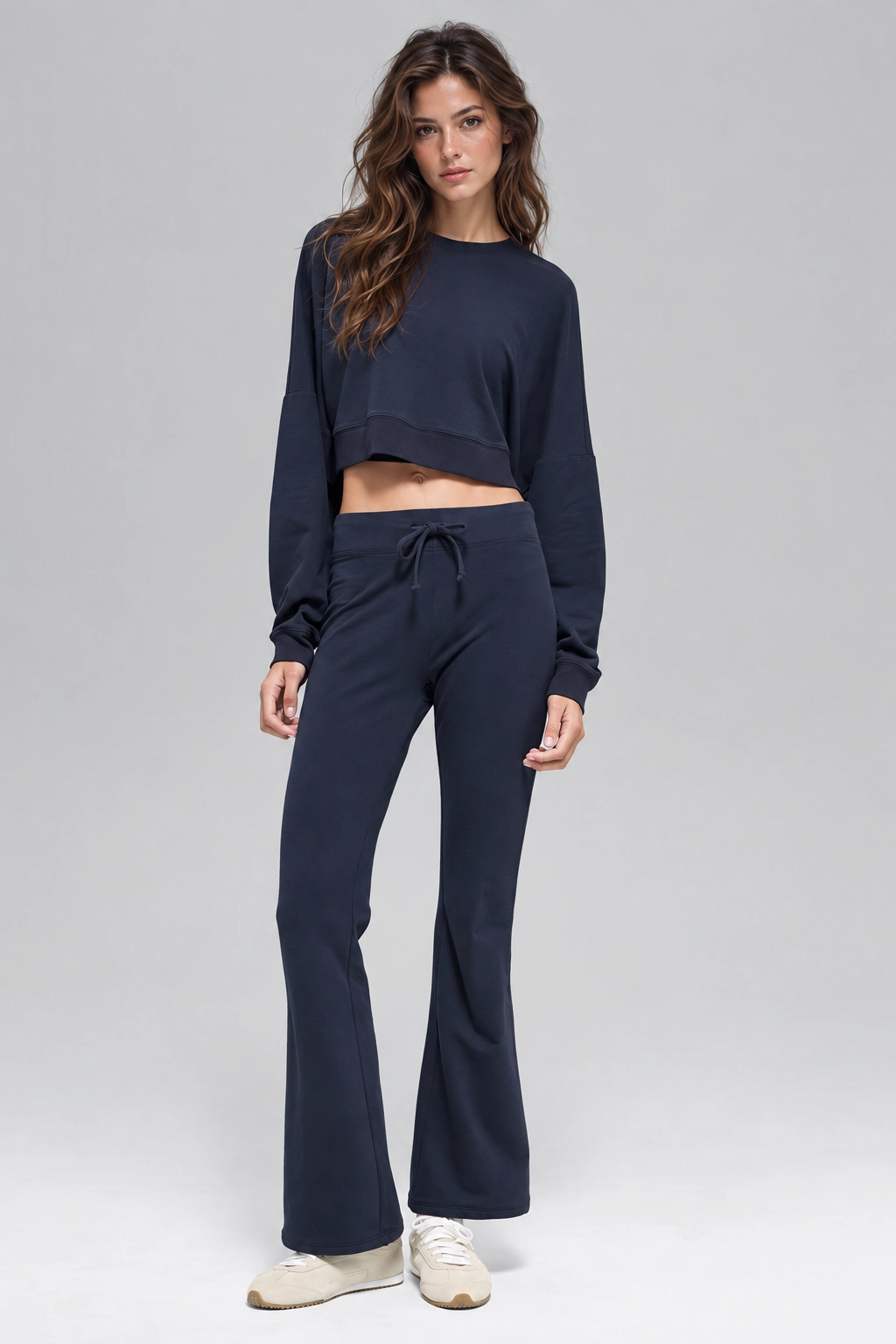 Short Sway round neck pullover hoodie